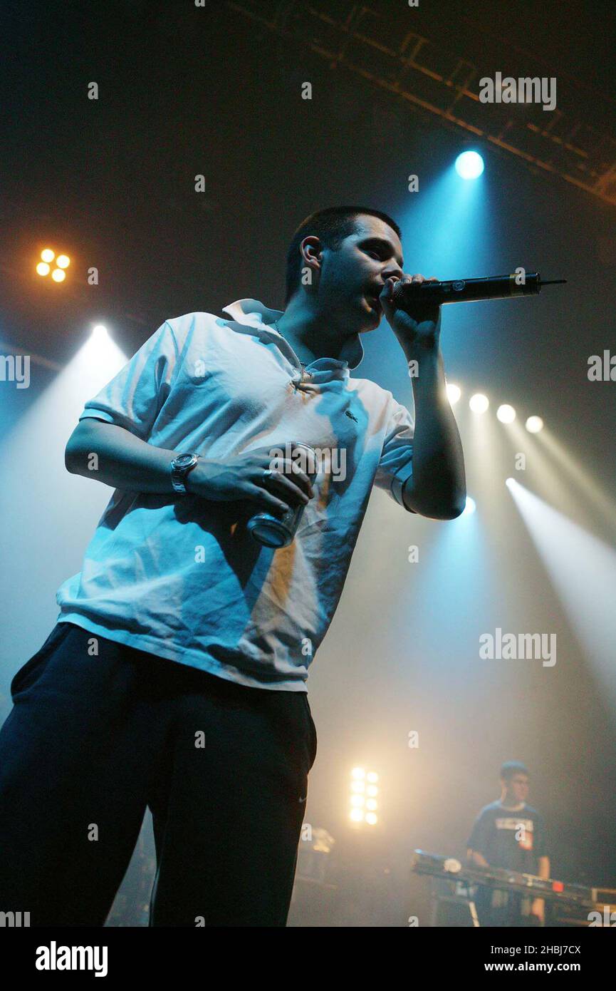NME Awards Show: The Streets at the Astoria, London. Mike Skinner wirbt für das hochgelobte Debütalbum Original Pirate Material, eigenwillige Garage und Hip-Hop-Flava. Stockfoto