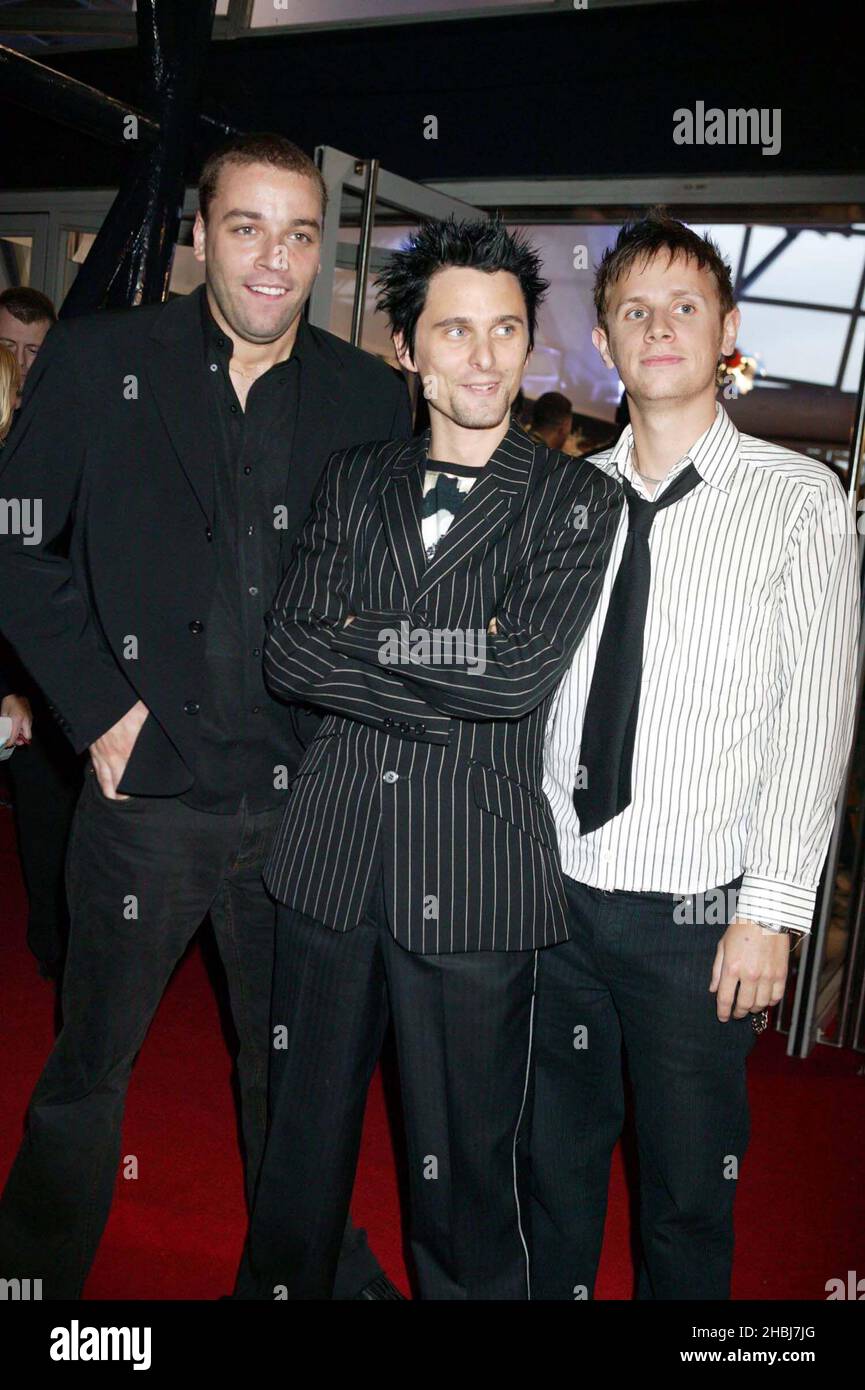 Muse bei den Proben für die Brit Awards 2004. Stockfoto