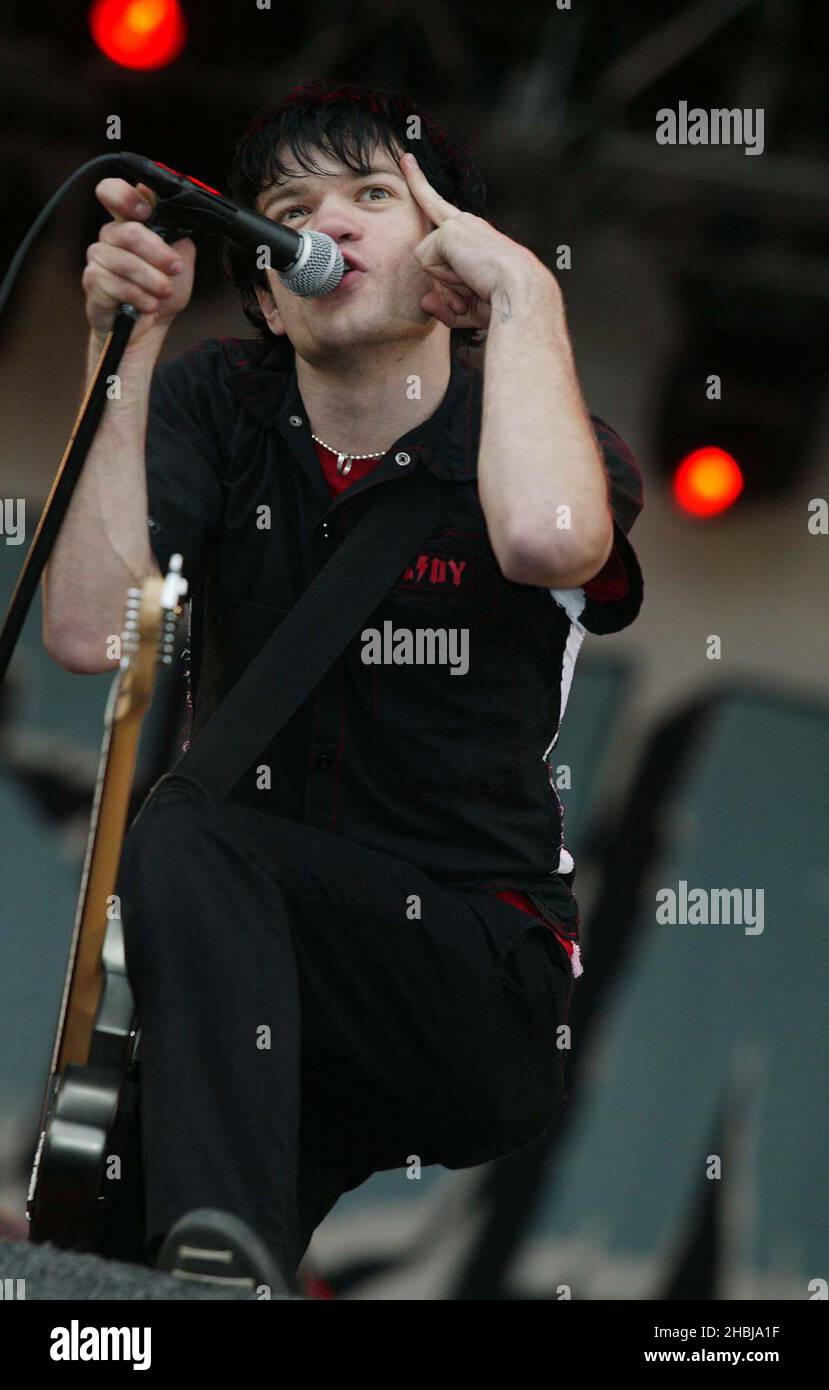 Sum 41 spielen am 5. Juni 2004 live auf der Bühne des ersten Tages des „Download Festivals“ im Donington Park in , Stockfoto