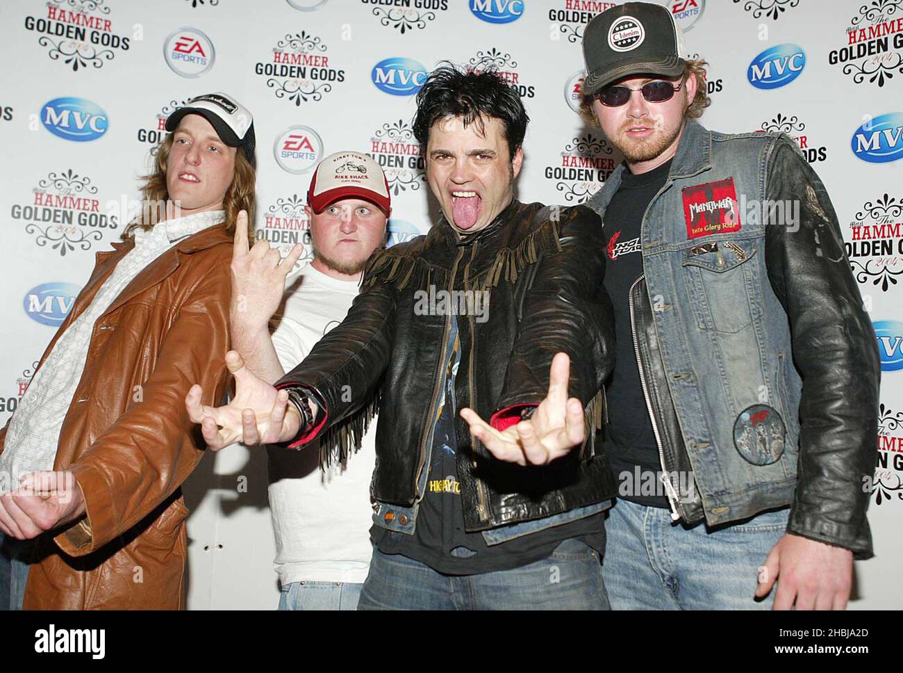 Viking Scullkommt am 7. Juni 2004 bei den „The Metal Hammer Golden Gods Awards“ im Ocean in London an. Die zweite jährliche, augenzwinkernde Preisverleihung wird vom Metal Hammer Magazin organisiert. Stockfoto