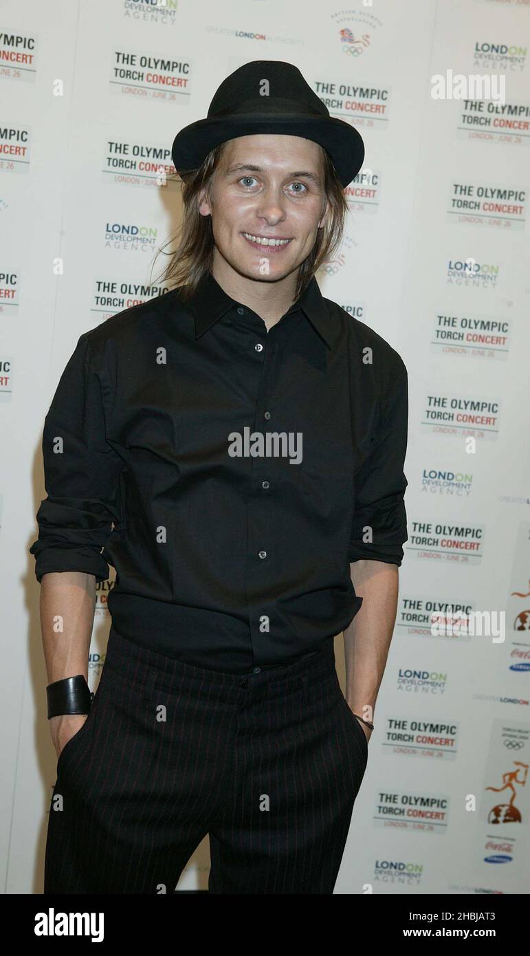 Mark Owen nahm am Olympic Tourch Concert Teil, das im Einkaufszentrum Buckingham Palace stattfand. Stockfoto