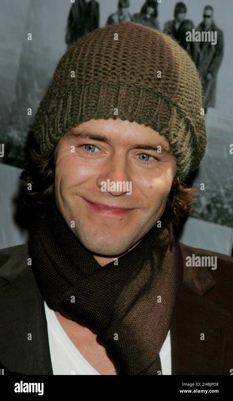 Howard Donald von der Boyband Take aus den 1990er Jahren, die an einer Vorpremiere des ITV1 Dokumentarfilms „Take That... For the Record', die am 16. November im Fernsehen im Coronet Cinema, Notting Hill Gate, am 14. November 2005 in London ausgestrahlt wurde. *** Lokale Bildunterschrift *** Howard Donald Stockfoto