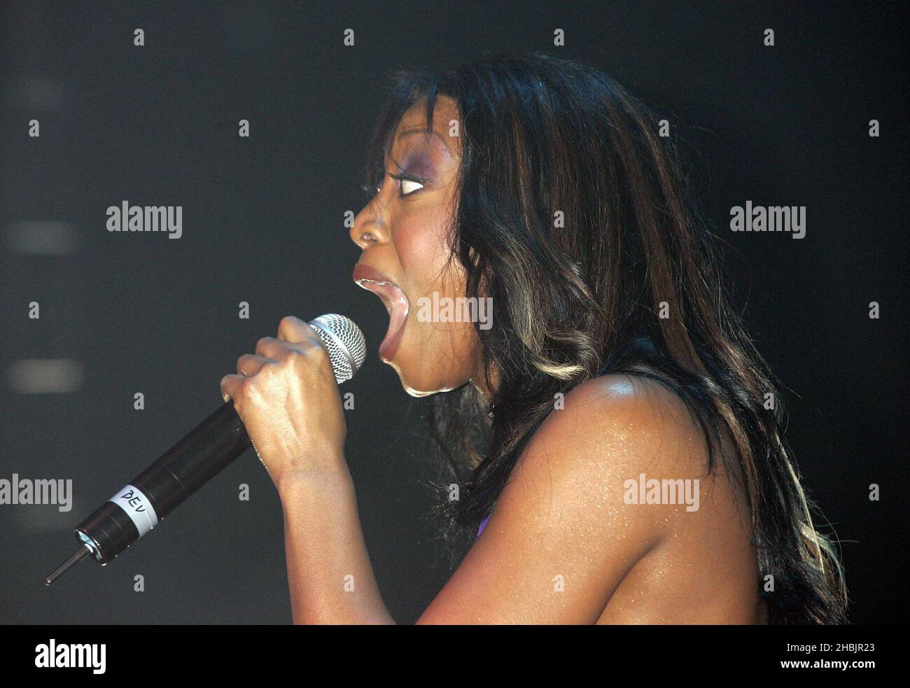 Beverley Knight tritt am 11. März 2006 im GAY at Astoria in London auf, Stockfoto