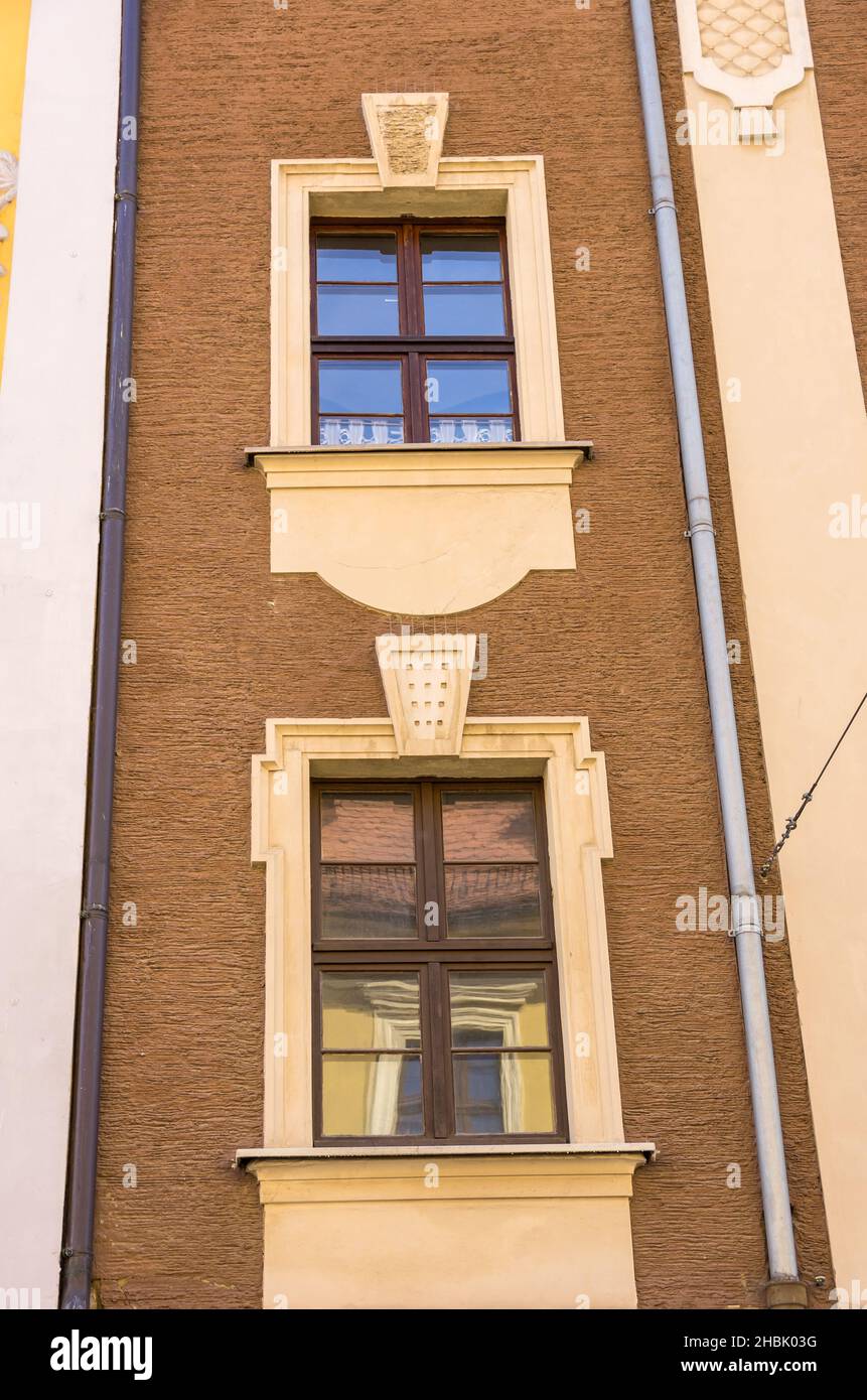 Historisches Haus Fassade Detail an der Reichenstraße (Reichenstraße) in Bautzen, Oberlausitz, Sachsen, Deutschland. Stockfoto