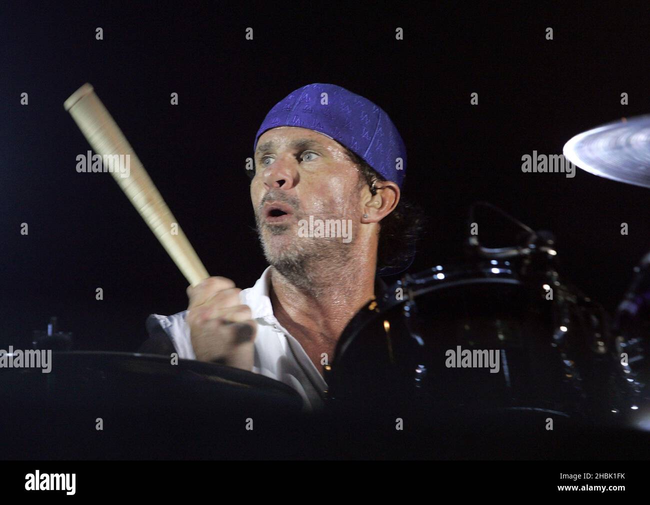 Der Drummer von Red Hot Chili Peppers, Chad Smith, tritt am 22. November 2006 im Roundhouse in London auf. Stockfoto