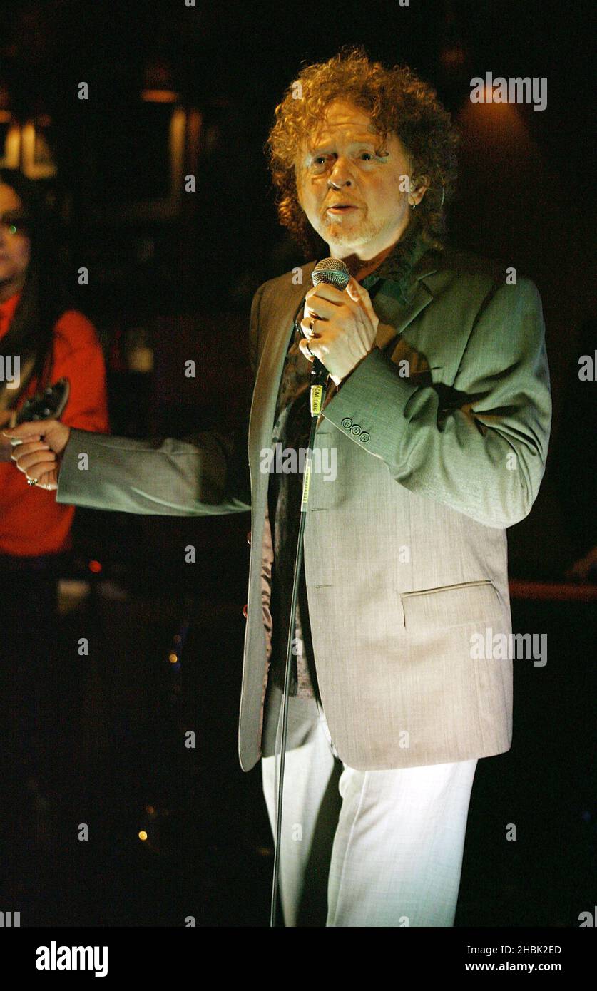 Mick Hucknall von Simply Red im Konzert live im Ronnie Scott's im Zentrum von London am 31. Januar 2007. Stockfoto