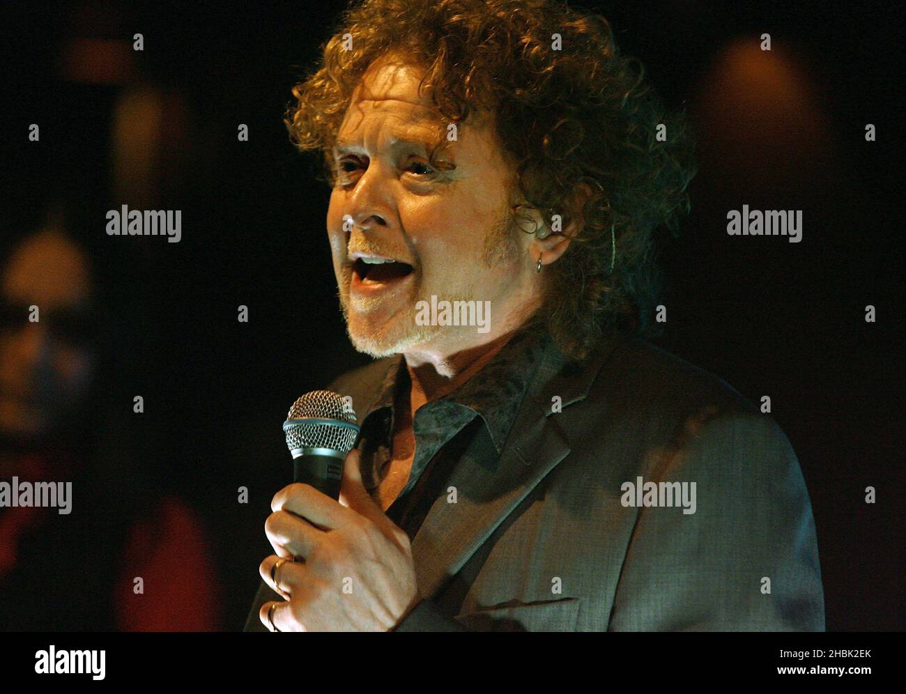 Mick Hucknall von Simply Red im Konzert live im Ronnie Scott's im Zentrum von London am 31. Januar 2007. Stockfoto