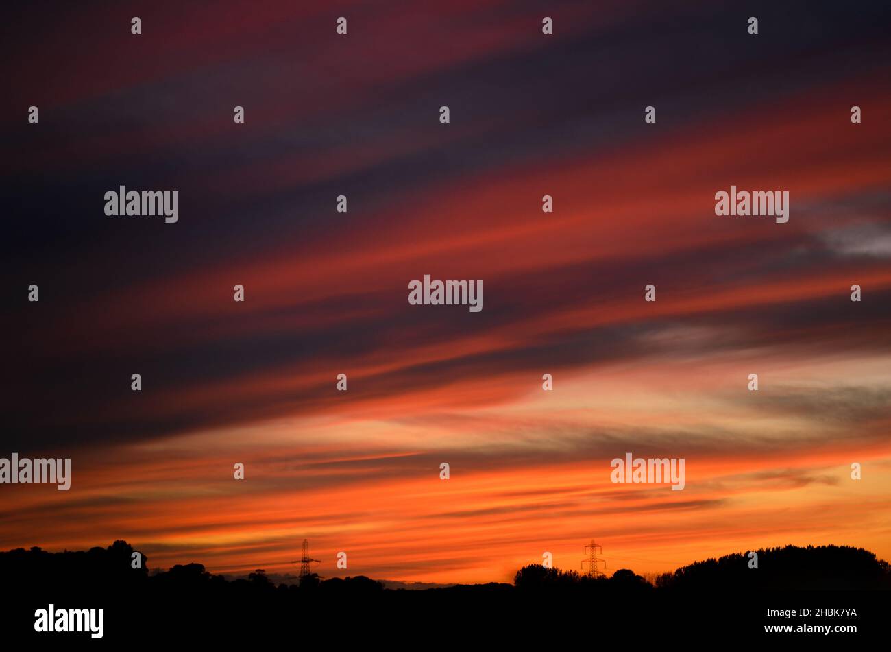 Sonnenuntergang in Hampshire, Großbritannien, aufgenommen im Herbst Stockfoto