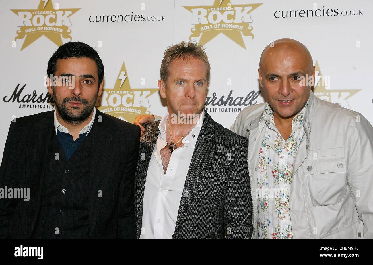 Gun nimmt an den Classic Rock Awards im Roundhouse in Camden, London, Teil. Stockfoto