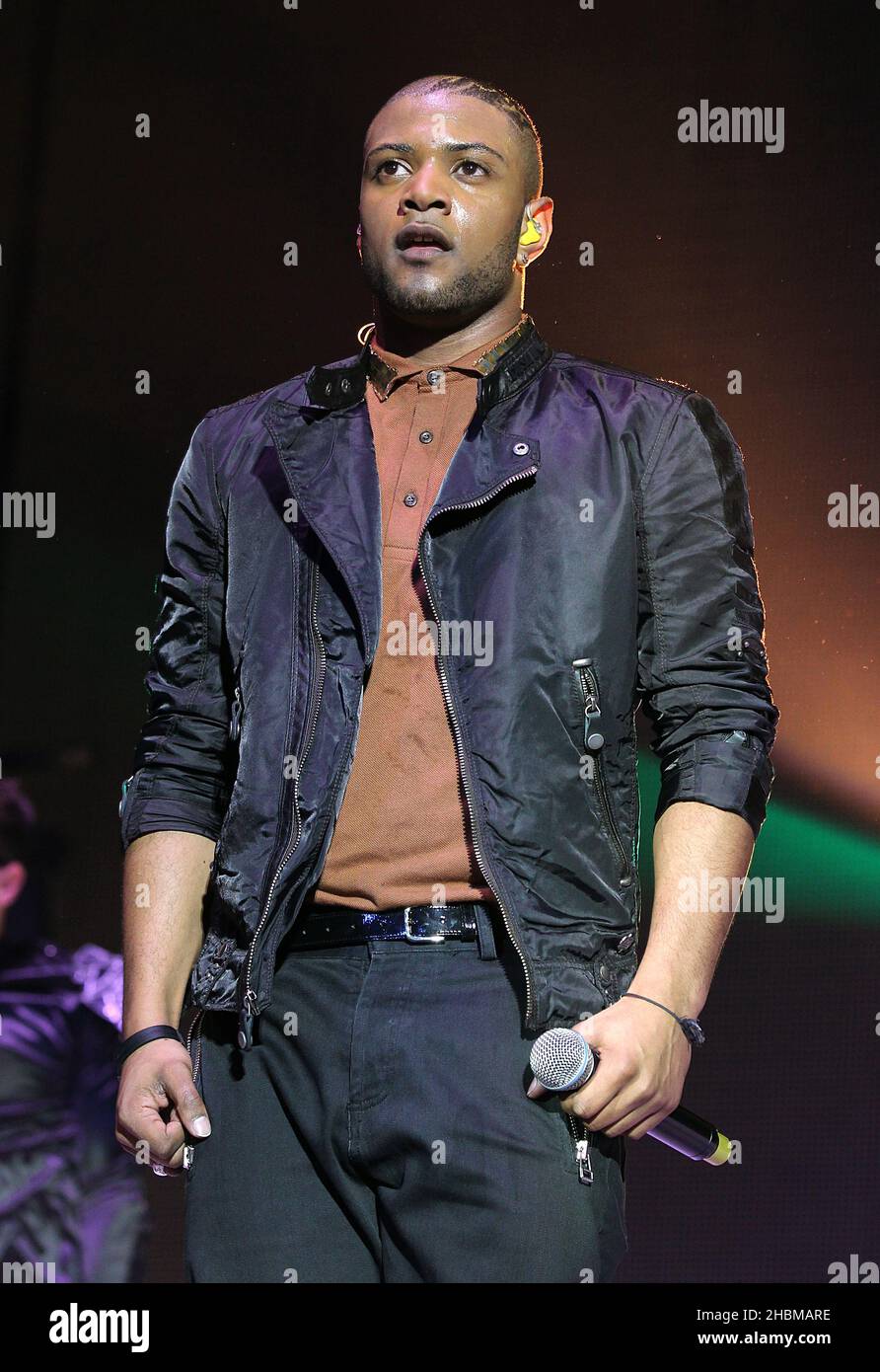 Jonathan 'JB' Gill von JLS auf der Bühne beim Jingle Bell Ball von Capital FM in der O2 Arena, London. Stockfoto