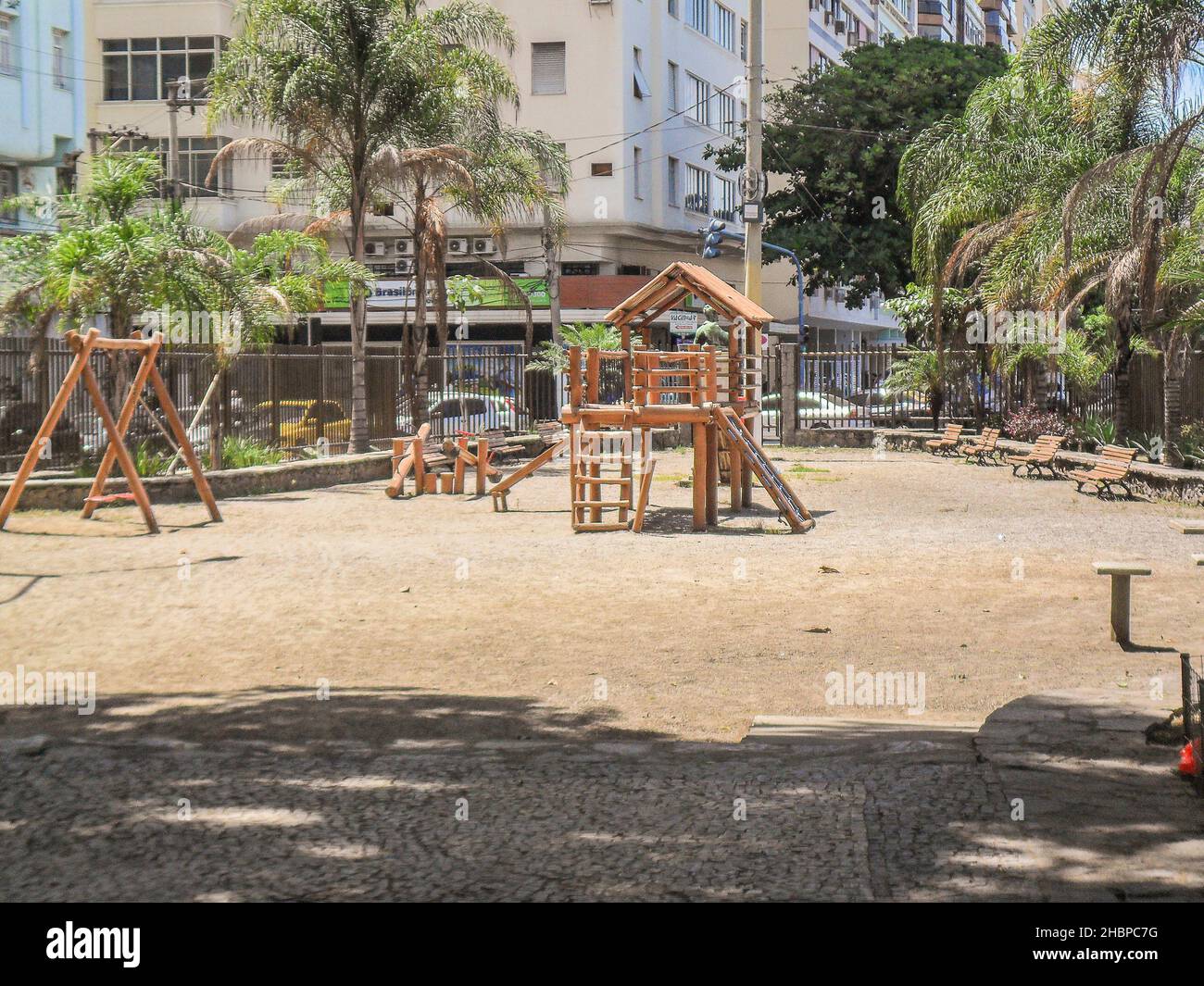Getulio Vargas Platz in Niteroi, Rio de Janeiro, Brasilien - 01. Januar 2010: Getulio Vargas Platz in Niteroi Nachbarschaft in Rio de Janeiro, Brasilien. Stockfoto