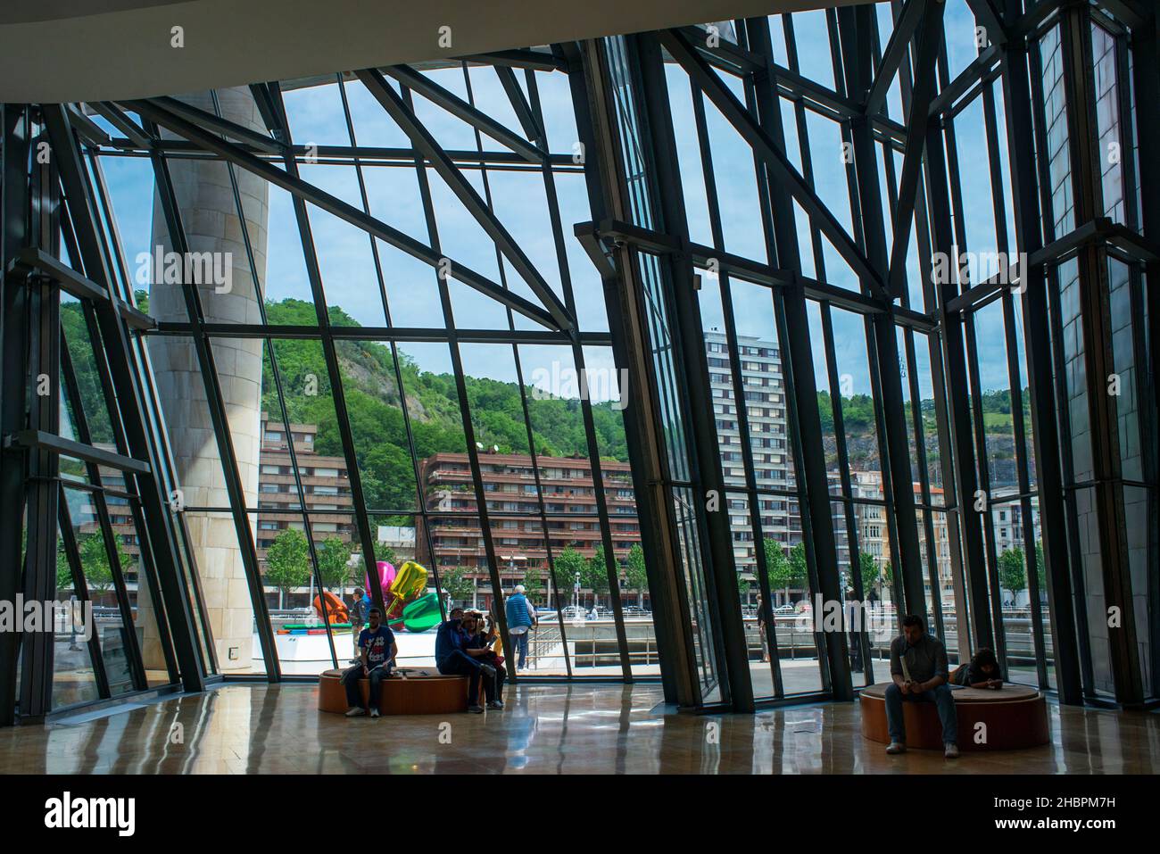Im Guggenheim Museum, Bilbao, Euskadi, Baskenland, Spanien. Stockfoto