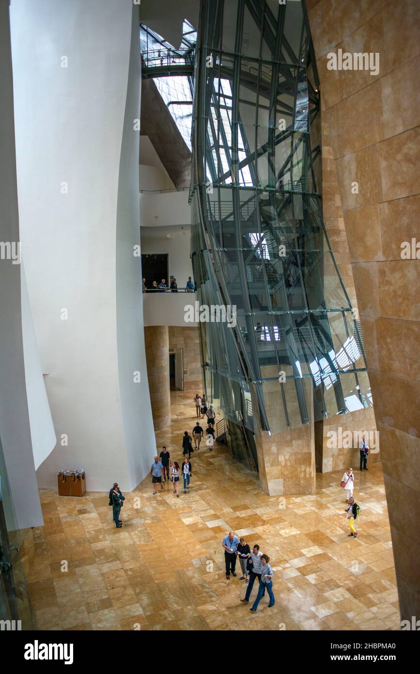 Im Guggenheim Museum, Bilbao, Euskadi, Baskenland, Spanien. Stockfoto