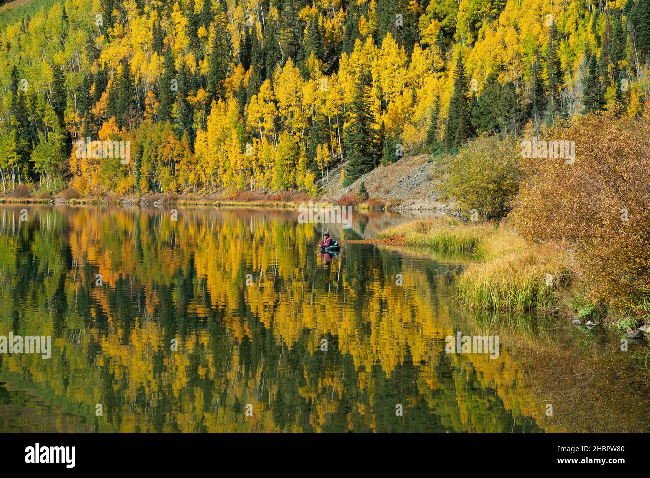 USA, Rocky Mountains, Colorado, Ouray, Million Dollar Highway, Crystal Lake *** Ortsüberschrift *** USA, Rocky Mountains, Colorado, Ouray, Million Dol Stockfoto