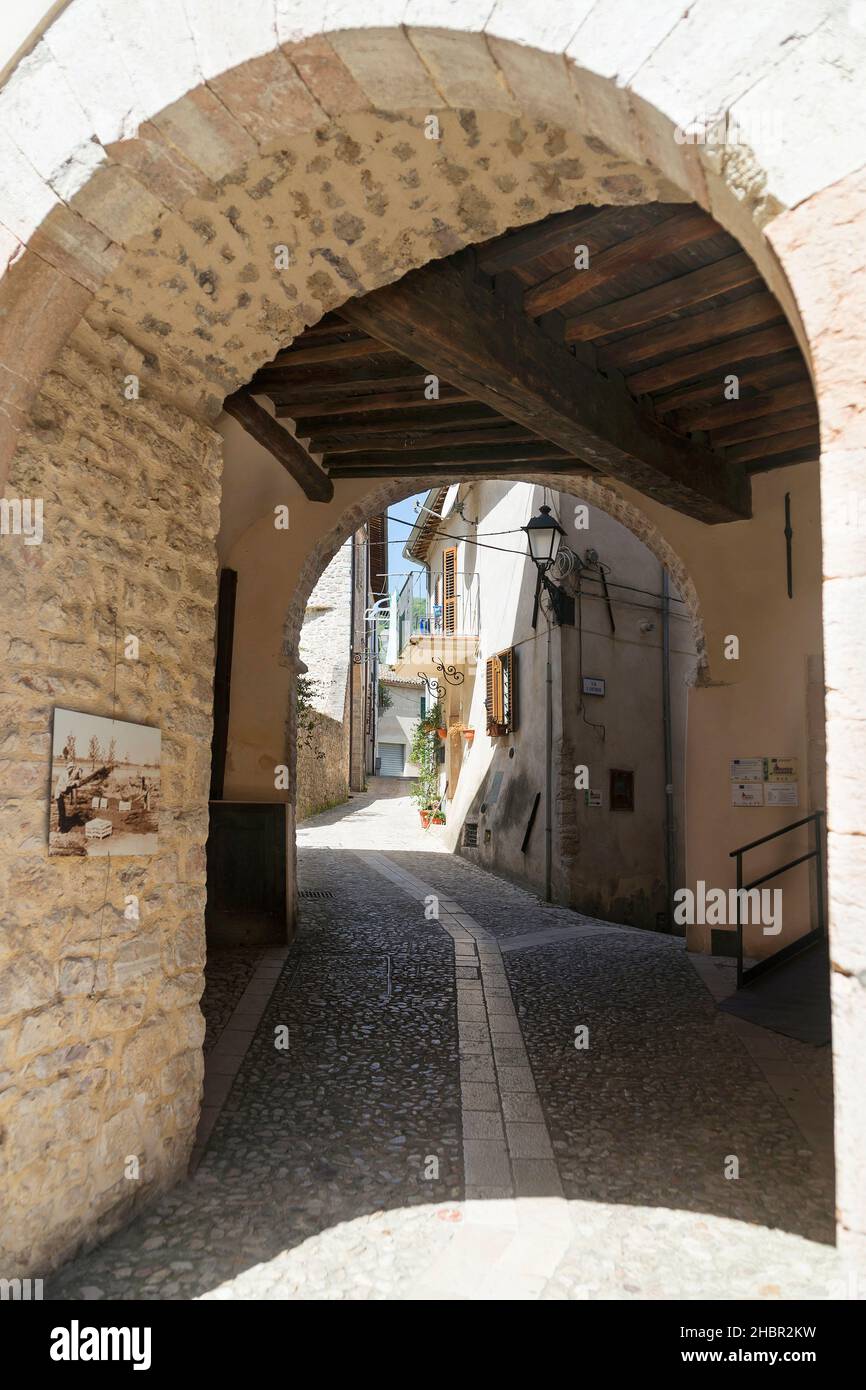 Verkürzung, Dorf Sant'Anatolia di Narco, Umbrien, Italien, Europa Stockfoto
