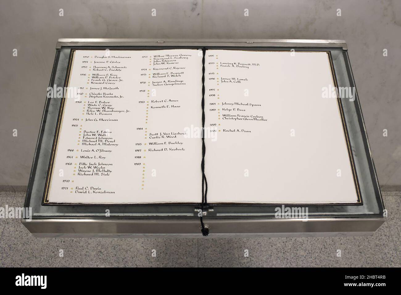 Ehrenbuch an der CIA Memorial Wall, Langley, Virginia Stockfoto