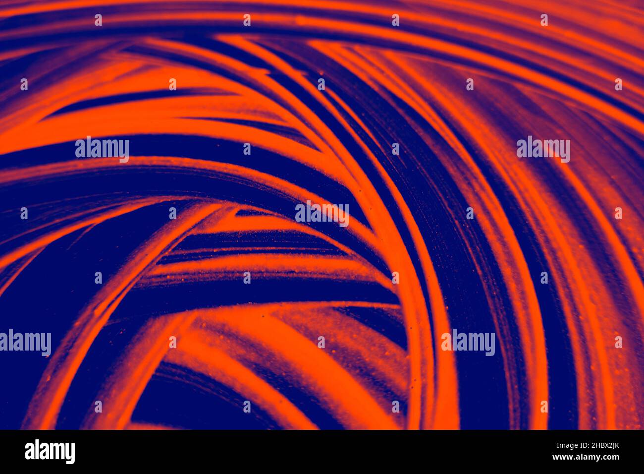 Pinselstriche grungen abstrakte Kurven Texturhintergrund. Geometrische geschwungene Linien und Formen in orange, blauen Farben Stockfoto