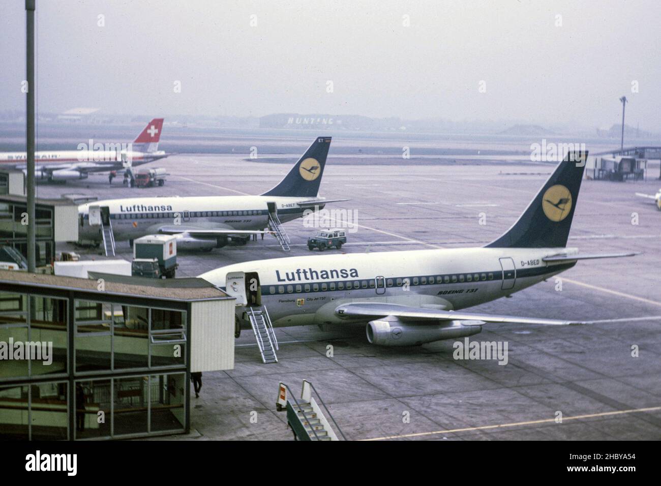 Lufthansa Boeing 737s am Flughafen Heathrow Stockfoto