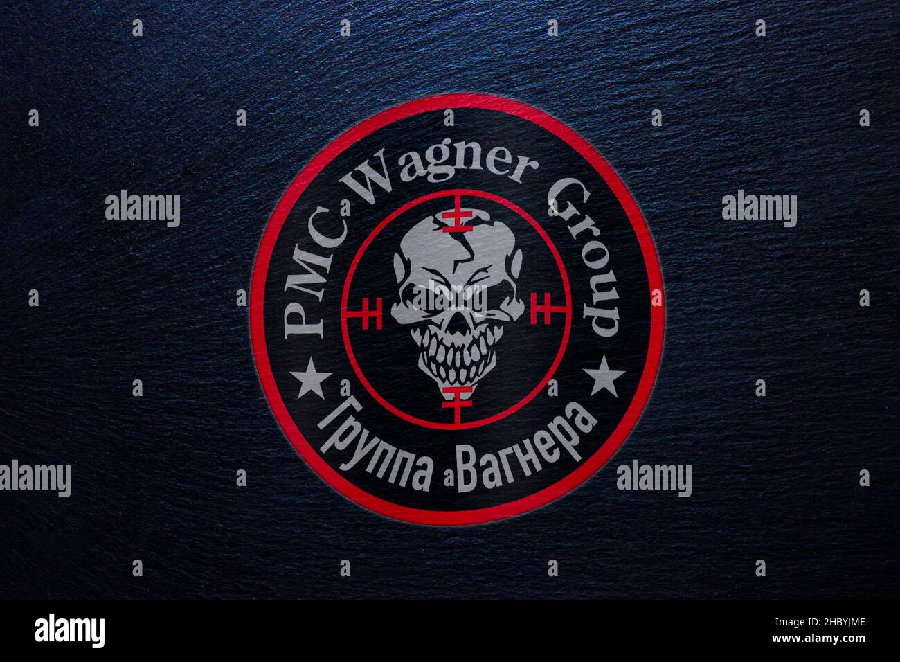 Logo der russischen privaten Sicherheitsfirma und Militärgesellschaft Wagner Group (paramilitärische Organisation) Stockfoto