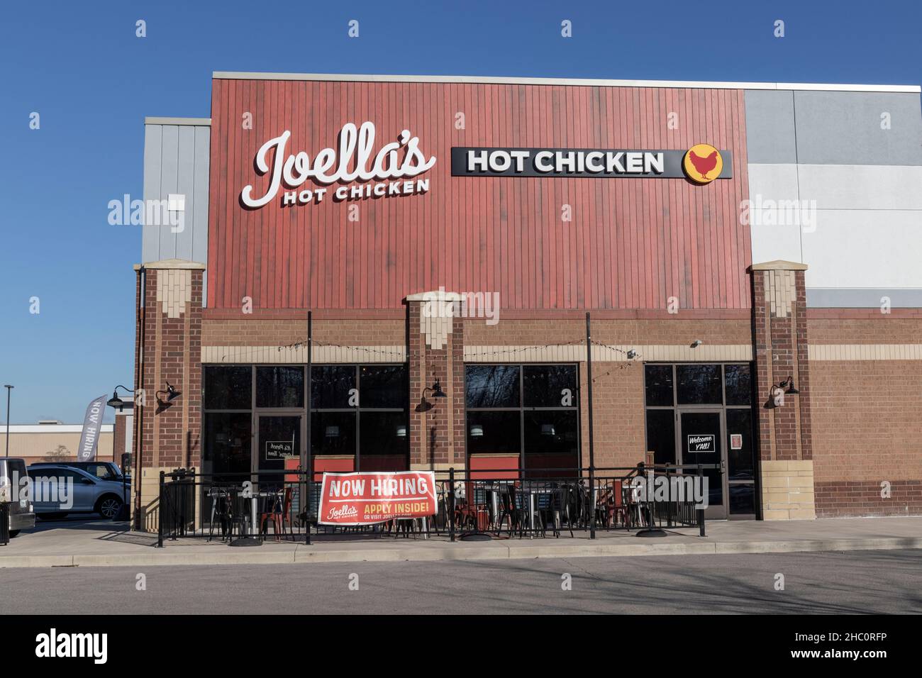 Westfield - ca. Dezember 2021: Joella's Hot Chicken Location. Joella's Hot Chicken ist eine Kette von frittierten Hühnchen-Restaurants, die ihren Ursprung in Louisv haben Stockfoto