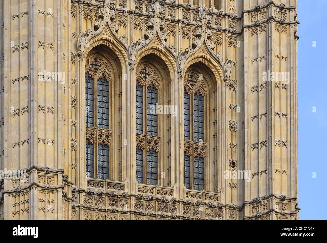 London, England, Großbritannien. Houses of Parliament: Der Victoria Tower, am südlichen Ende des Palace of Westminster Stockfoto