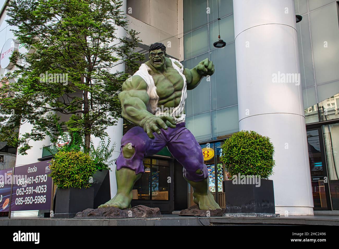 Bangkok, Thailand 12.03.2021 unglaubliche Hulk-Skulptur in Bangkok Stockfoto