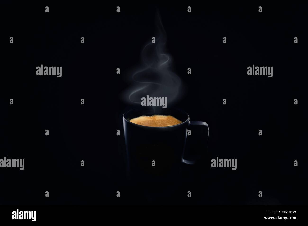 Abstraktes Konzept für eine schwarze Tasse Espresso Coffee Stockfoto