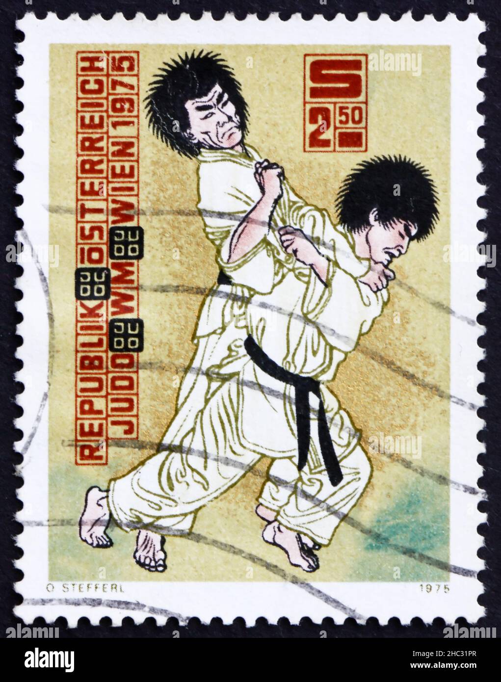 ÖSTERREICH - UM 1975: Eine in Österreich gedruckte Briefmarke zeigt Judo Throw, 10th Judo-WM, Wien, um 1975 Stockfoto