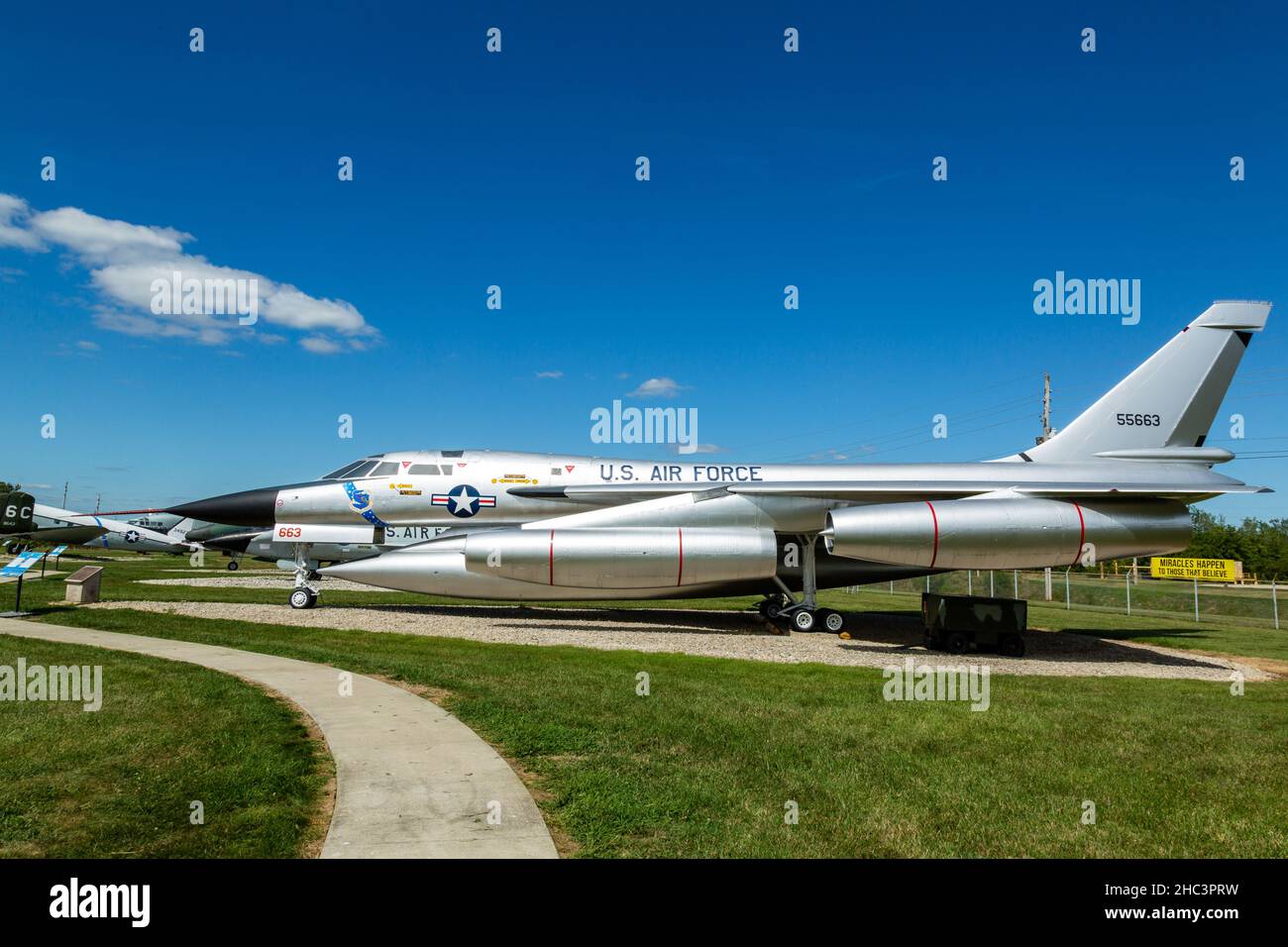 Ein Überschall der United States Air Force Convair B-58 Hustler, der im Grissom Air Museum in Bunker Hill, Indiana, USA, permanent ausgestellt wird. Stockfoto