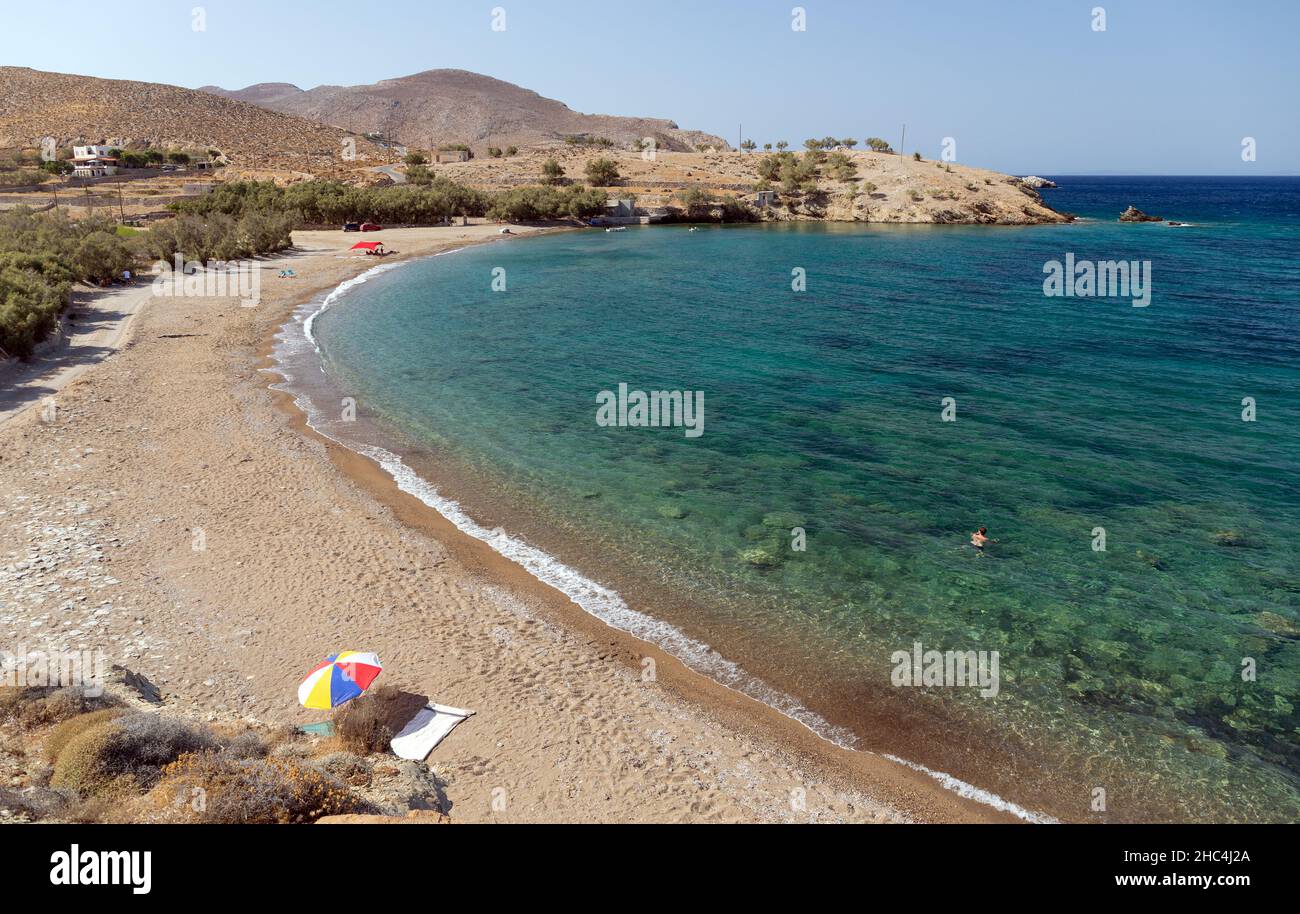 Strand von Vitsentzou, Insel Folegandros, Griechenland. Stockfoto