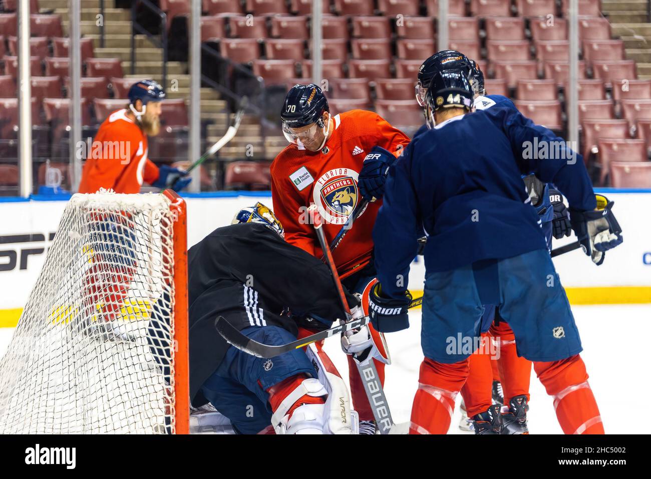 72 Sergei Bobrovsky, 70 Patric Hornqvist, 44 Kevin Connauton während des Florida Panthers Training Day vor dem Spiel zwischen Florida Panthers und NJ Devils Stockfoto