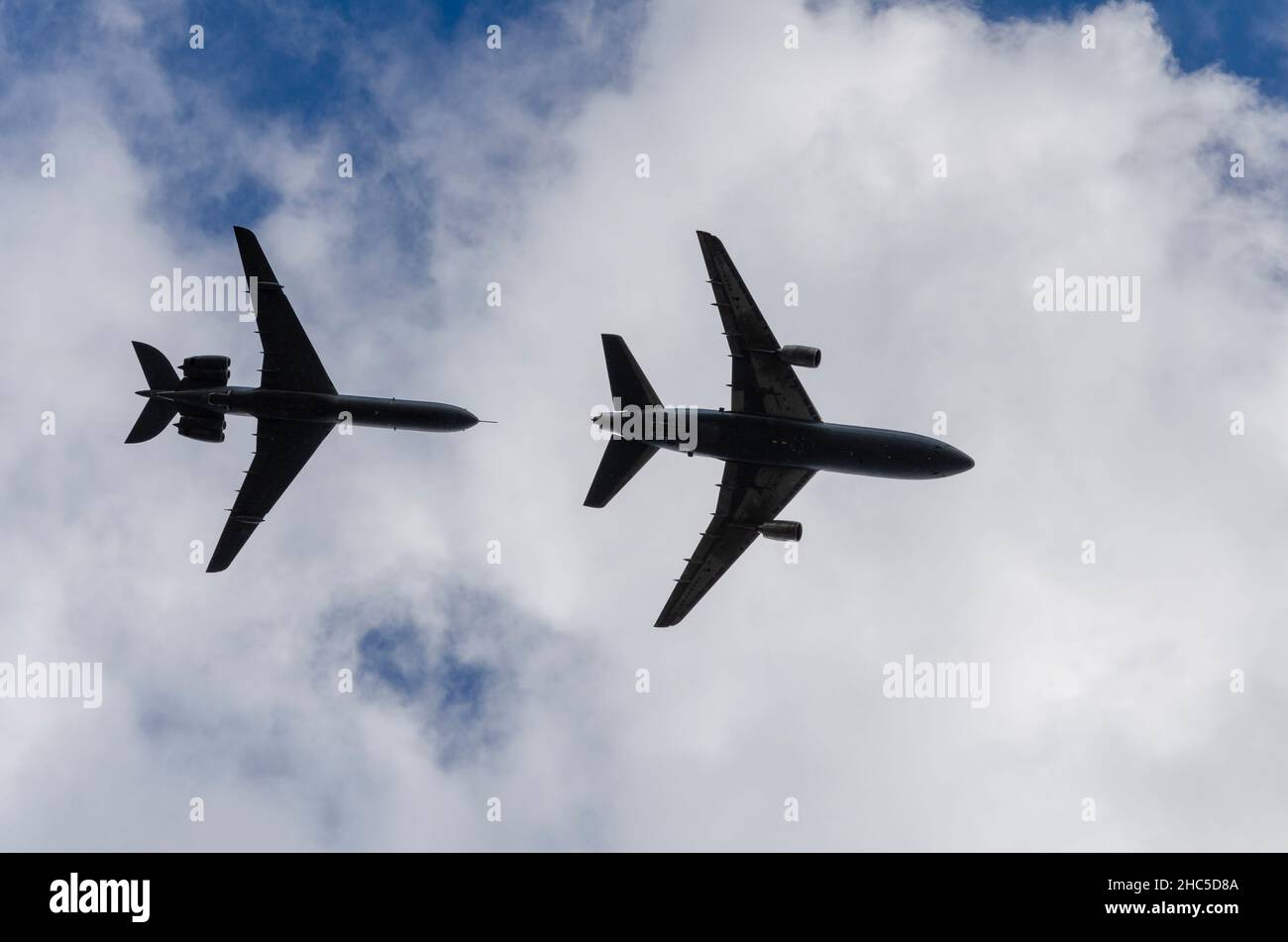 Queen's Birthday-Flipper über der Mall nach dem Trooping the Color-Event 2013. Lockheed TriStar und Vickers VC10. Regen Stockfoto