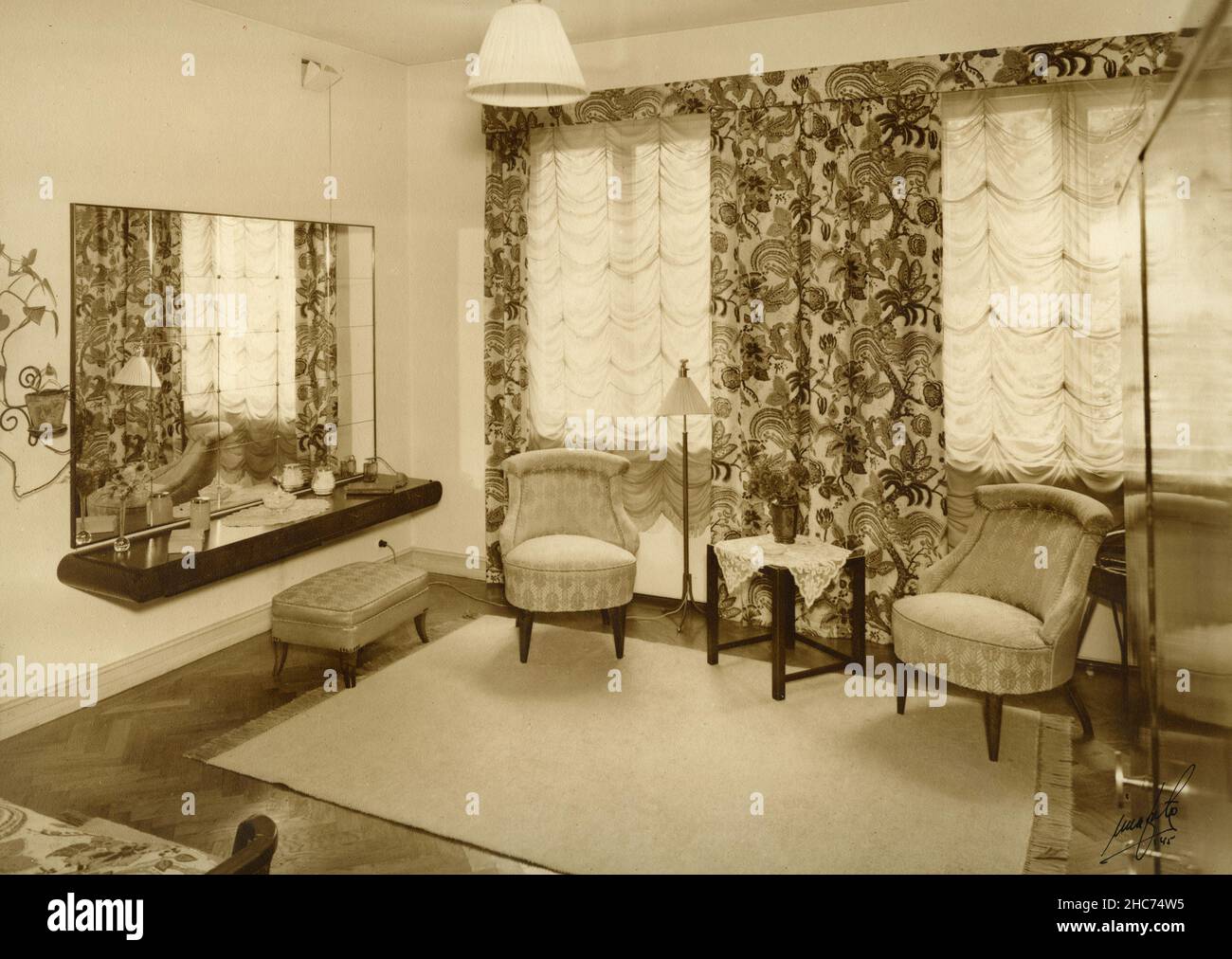 Innenansicht eines Hauses: Einzelzimmer, Bokagarden, Schweden 1945 Stockfoto