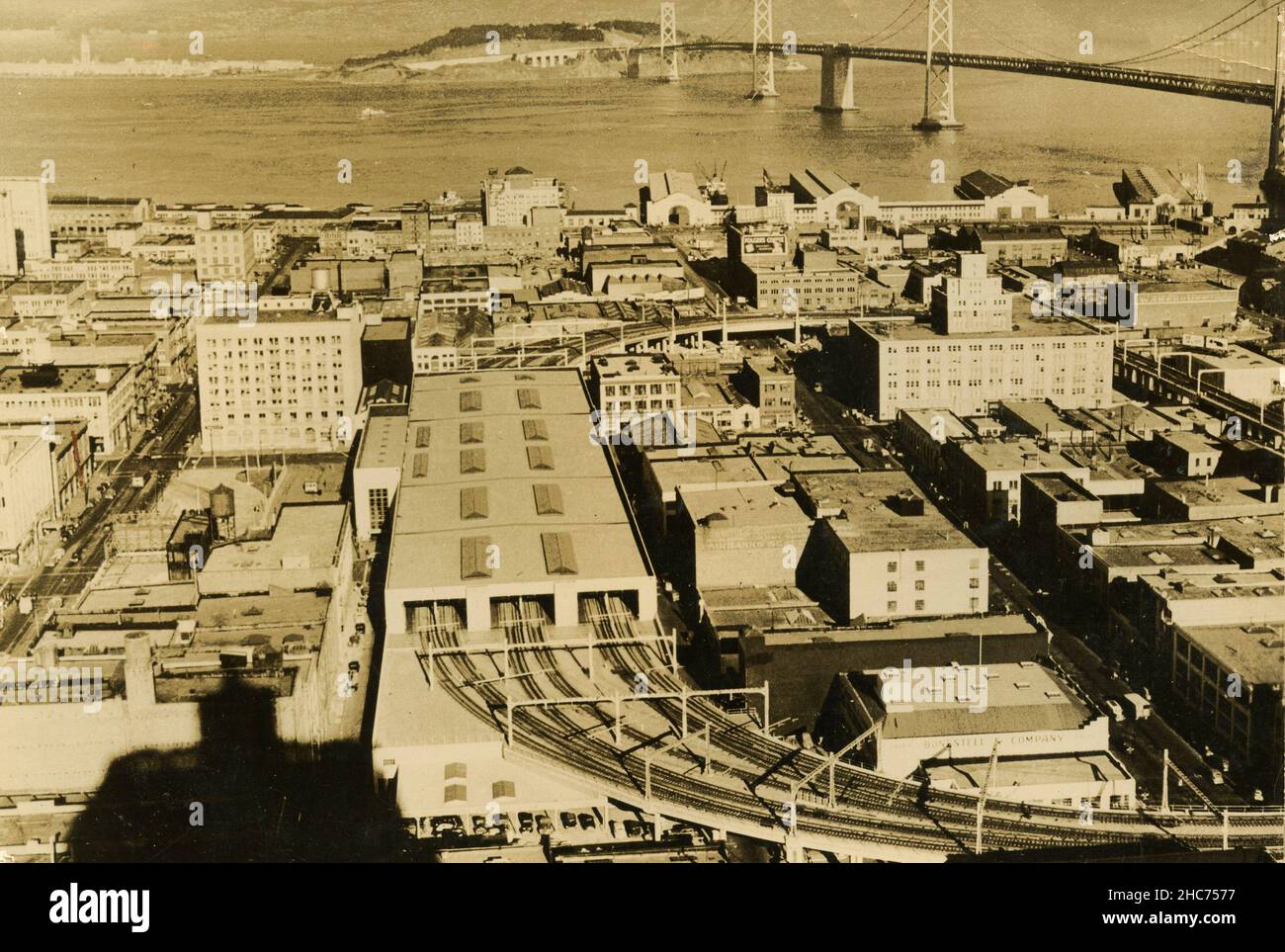 Die Golden Gate Bridge überspannt den Eingang zur San Francisco Bay, Kalifornien, USA 1945 Stockfoto