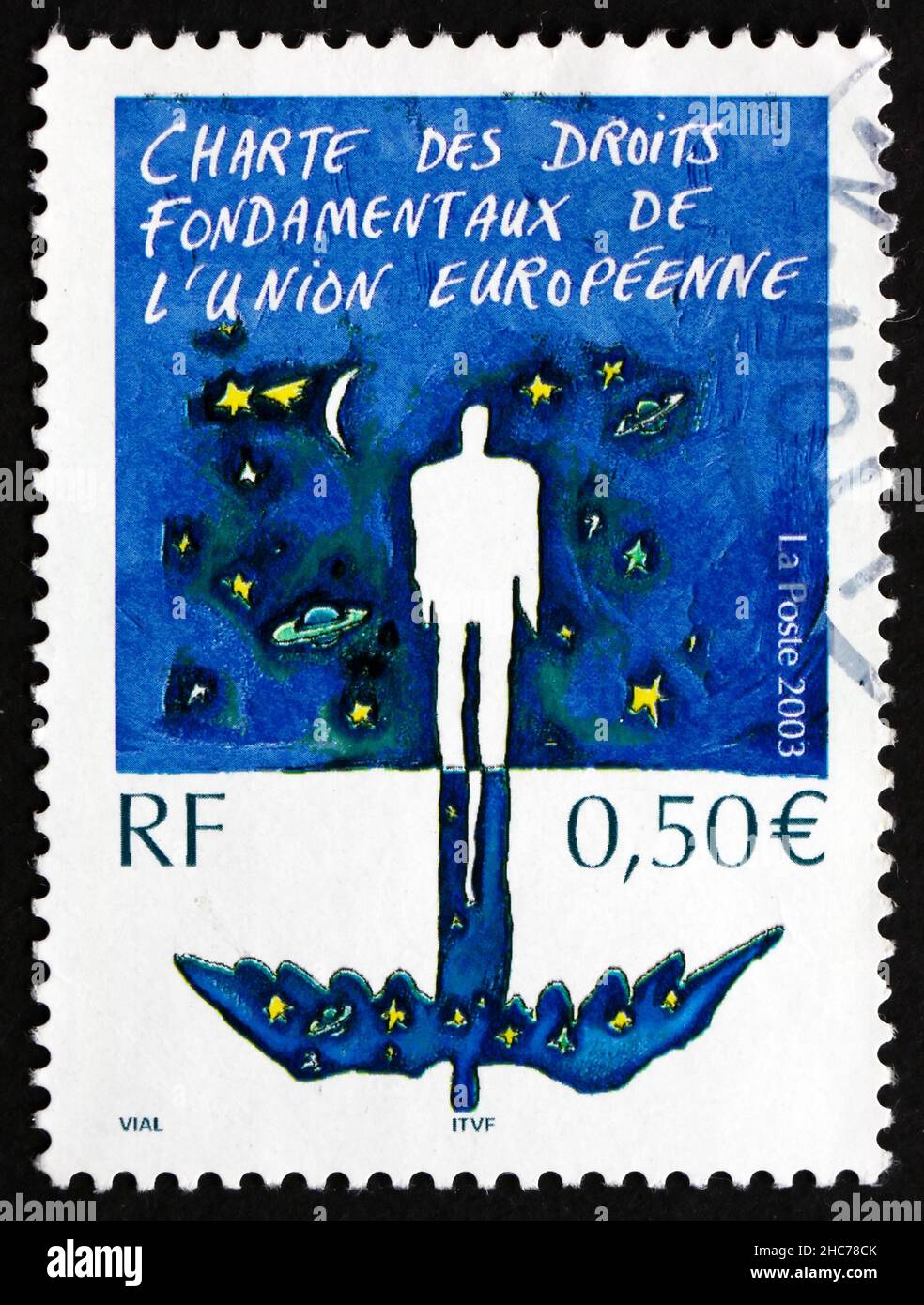 FRANKREICH - UM 2003: Eine in Frankreich gedruckte Marke zeigt die Charta der Grundrechte der Europäischen Union, um 2003 Stockfoto