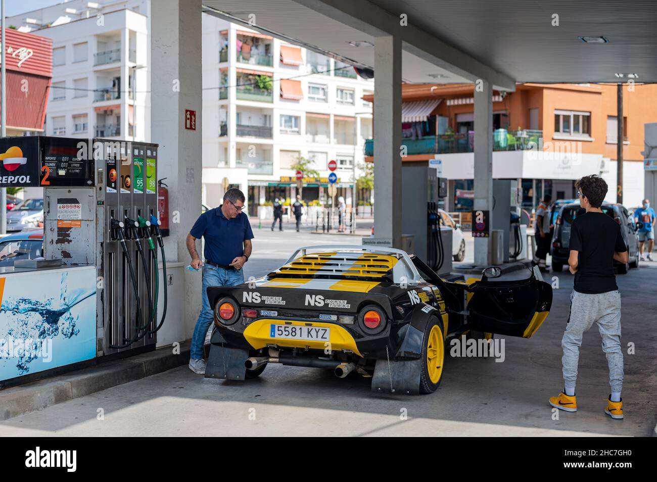 Barcelona, ​​Spain; 3. Oktober 2021: Lancia Stratos Rallye in der Tankstelle Stockfoto