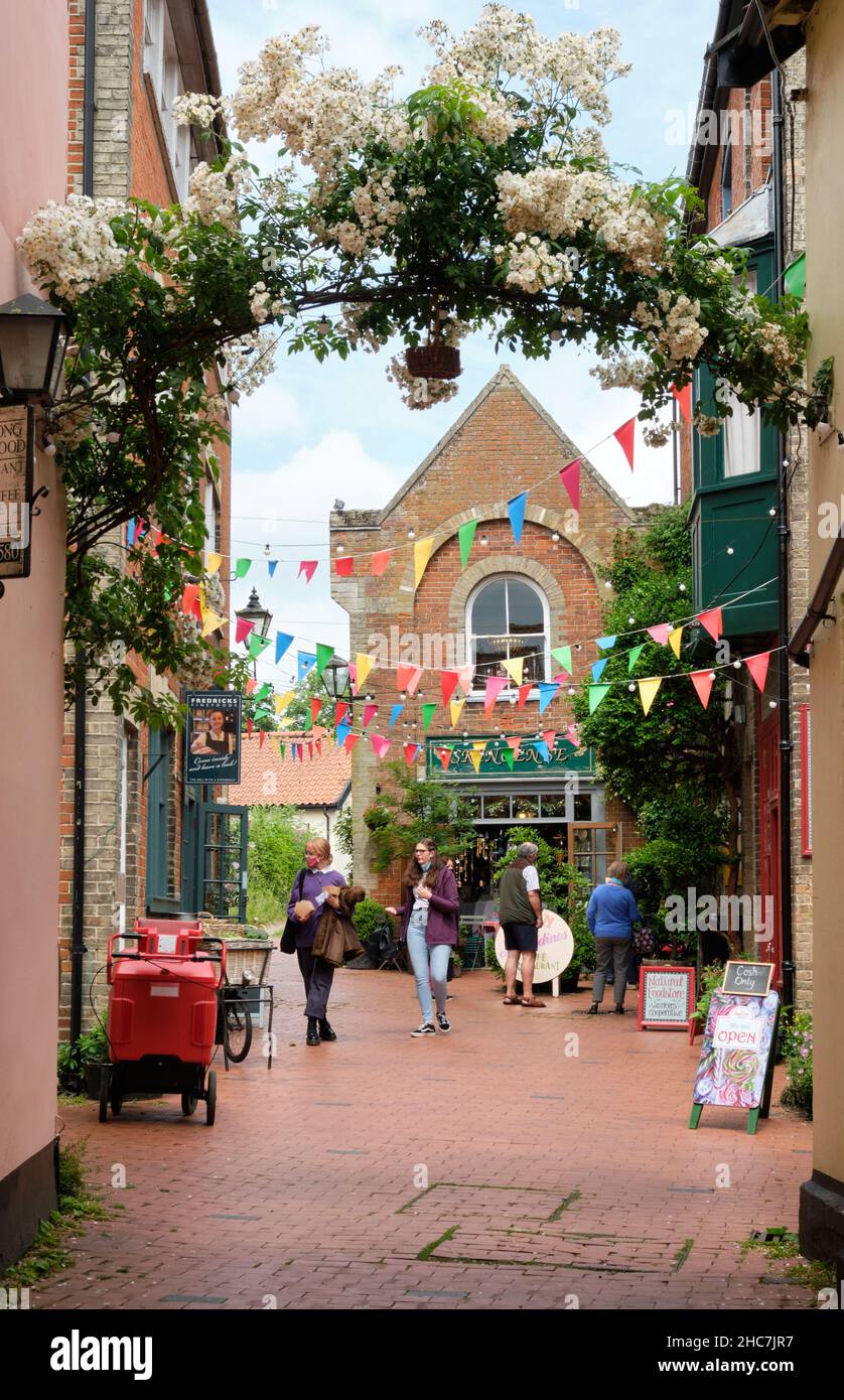 Malerisches Einkaufszentrum Diss Stockfoto