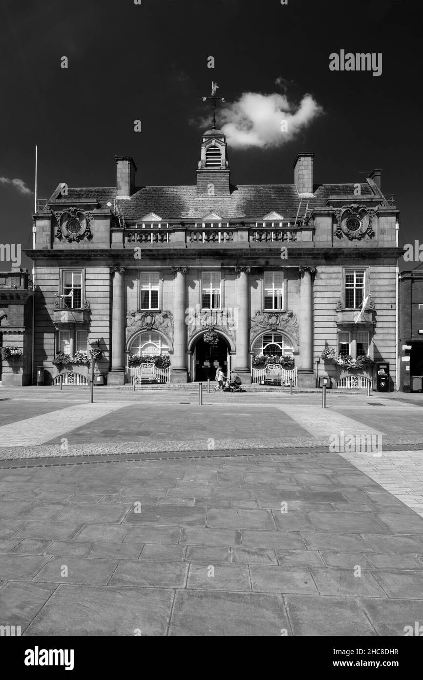 Das Registerbüro von Che-Hire East, Memorial Square, Crewe, Che-Hire, England, VEREINIGTES KÖNIGREICH Stockfoto