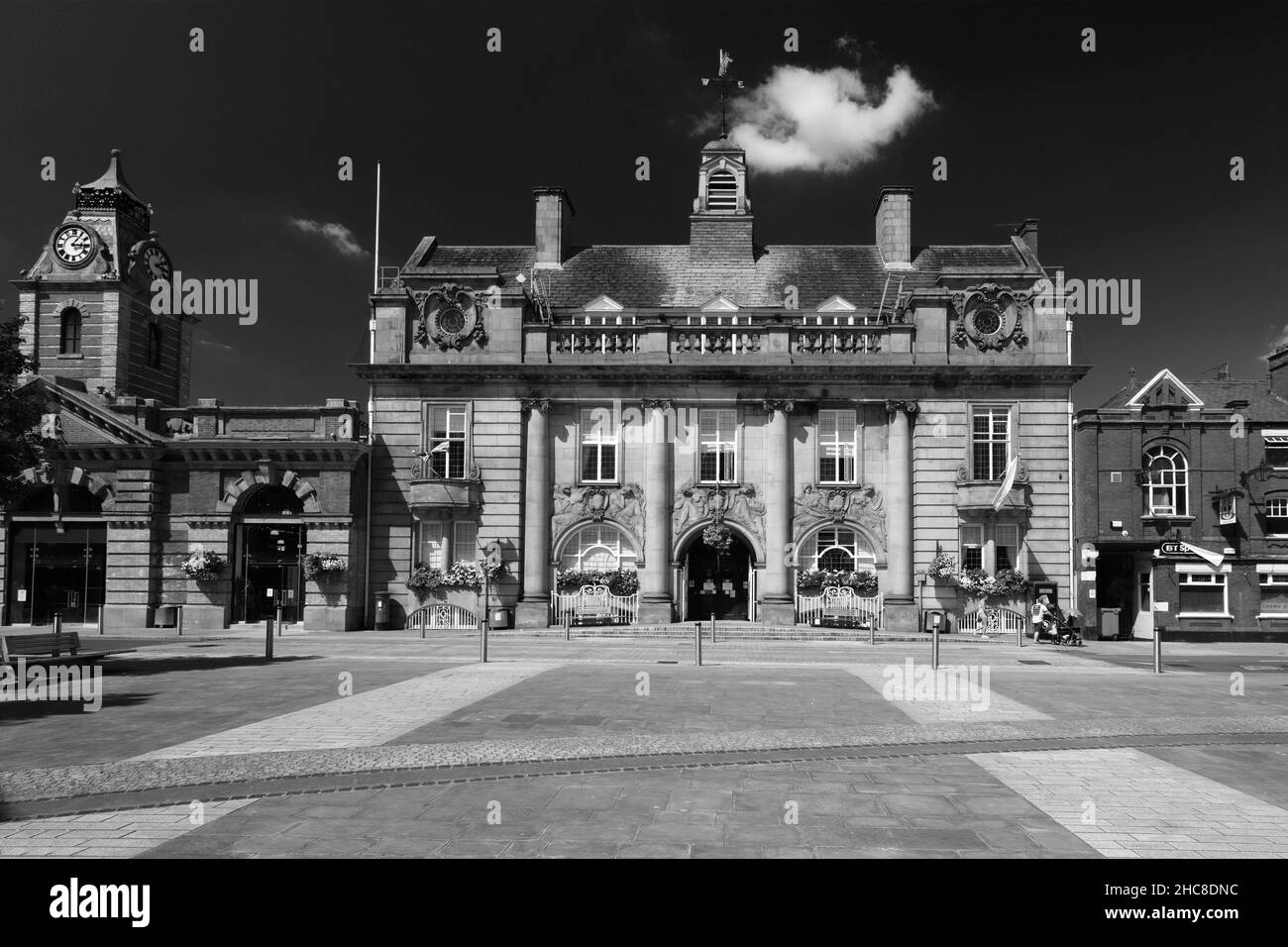 Das Registerbüro von Che-Hire East, Memorial Square, Crewe, Che-Hire, England, VEREINIGTES KÖNIGREICH Stockfoto