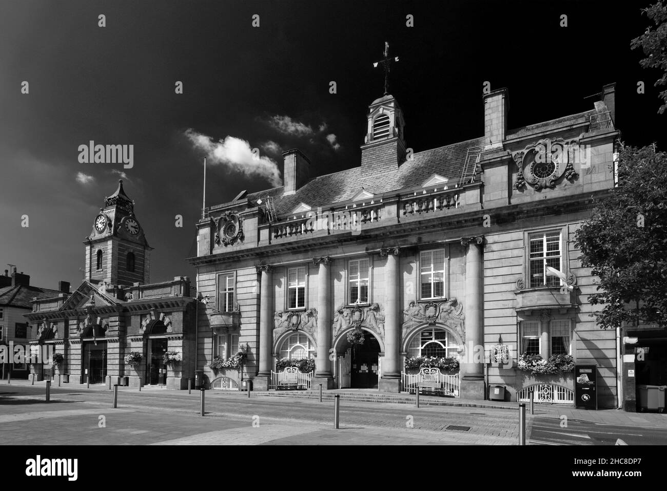 Das Registerbüro von Che-Hire East, Memorial Square, Crewe, Che-Hire, England, VEREINIGTES KÖNIGREICH Stockfoto