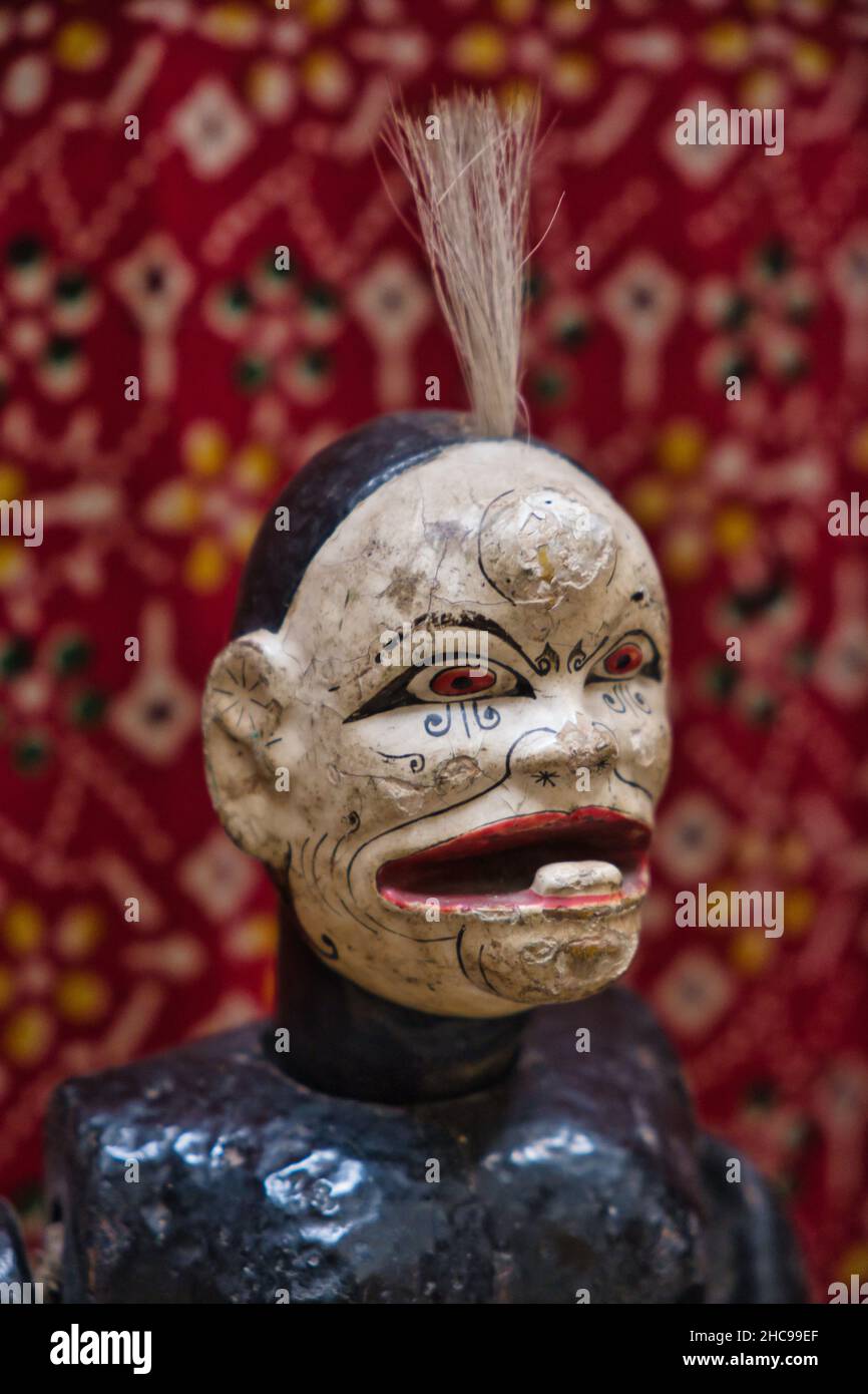 Nahaufnahme des Gesichts einer unangenehmen Marionette im Puppet Museum in Palermo Stockfoto