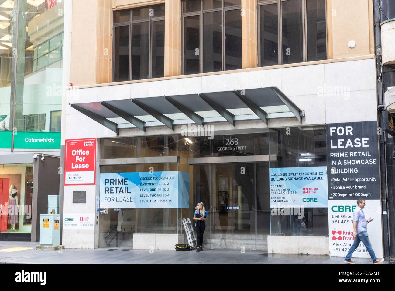 Stadtzentrum von Sydney, erstklassige Verkaufs- und Büroflächen für Leasing, Geschäfte, die von Covid 19 betroffen sind, sehen leere Flächen in der ganzen Stadt, 2021. Dezember, Australien Stockfoto