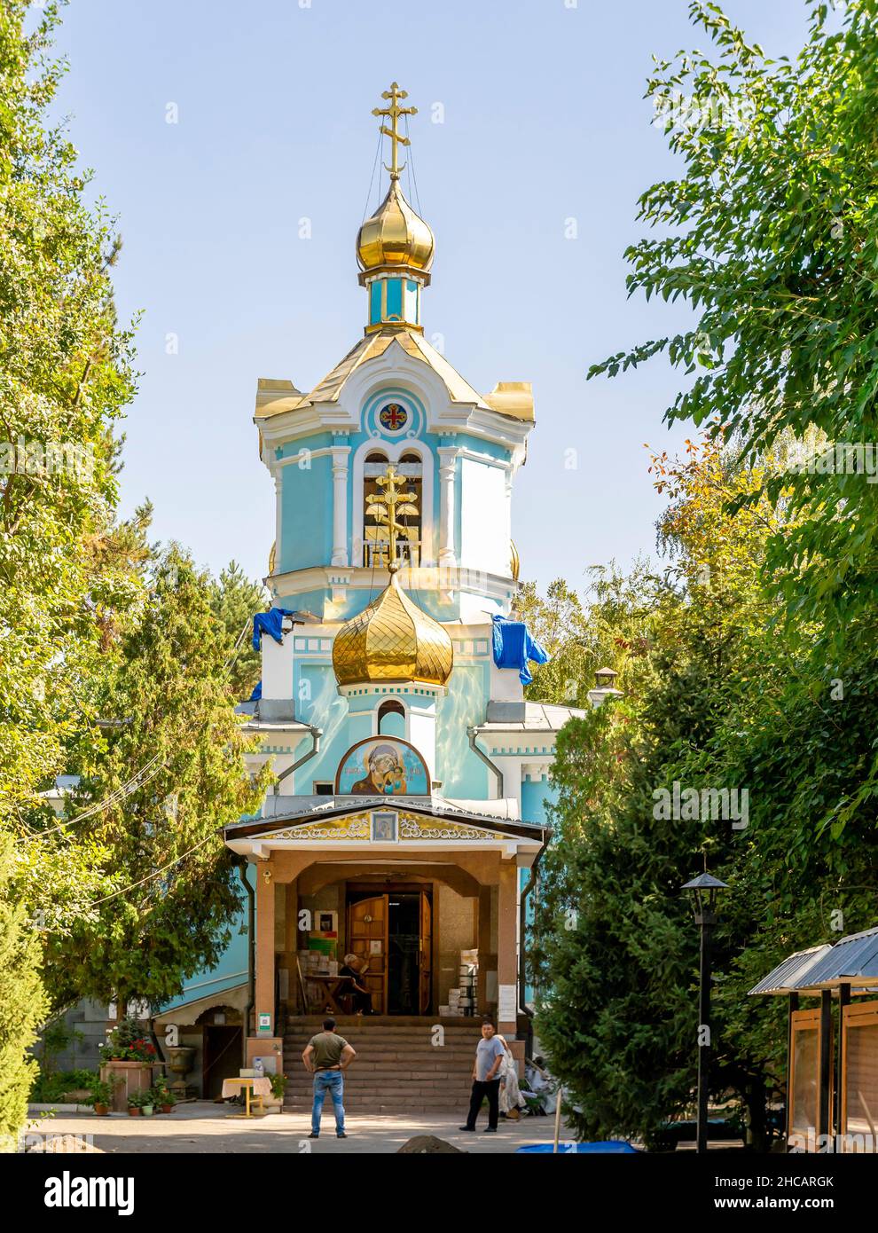 Außengebäude der St. Nikolaus Kathedrale, Almaty, Kasachstan. Die orthodoxe Kathedrale wurde 1906 erbaut. Stockfoto
