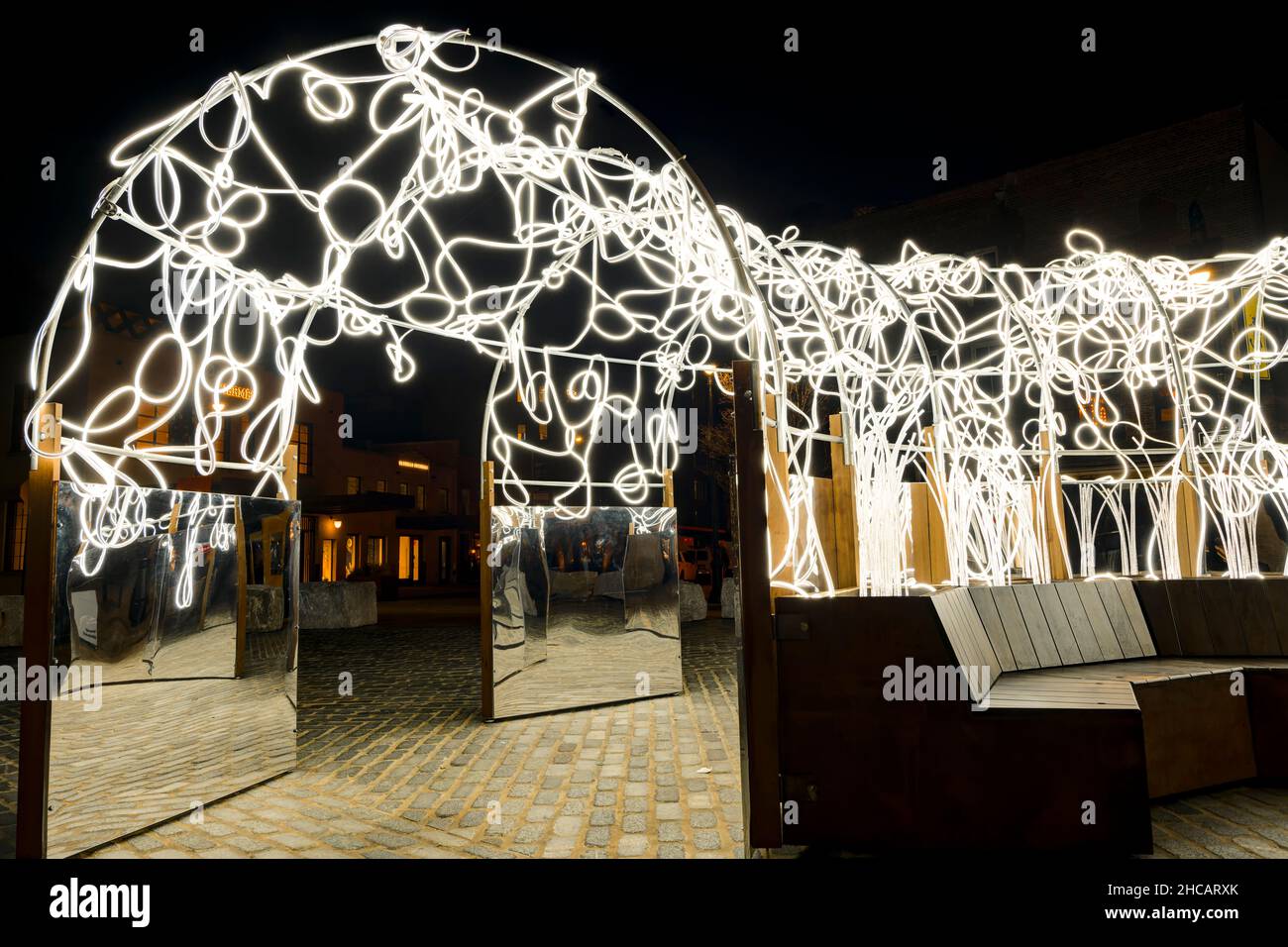 Lichtinstallationskunst im Meatpacking District, Manhattan, New York, USA, 2021 Stockfoto