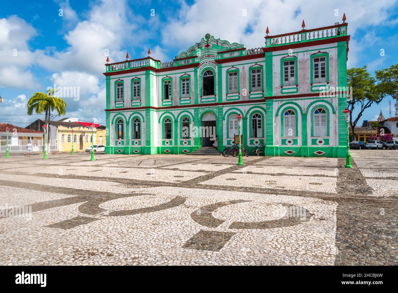 Außenfassade des Rathauses in der historischen Stadt im Nordosten Brasiliens Stockfoto