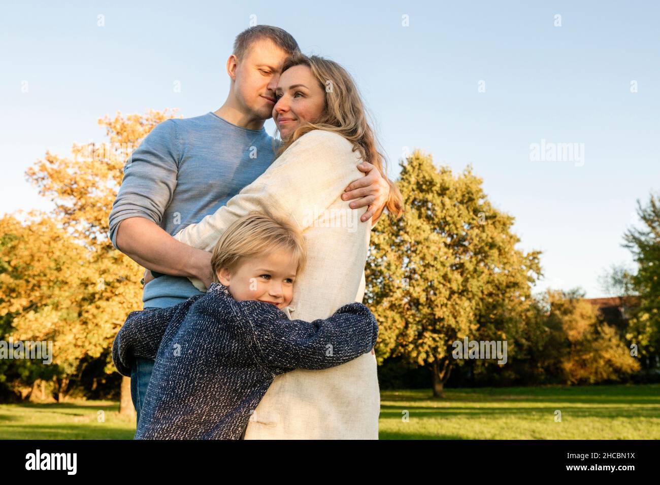 Finger Auf Der Lippe Fotos Und Bildmaterial In Hoher Auflösung – Alamy