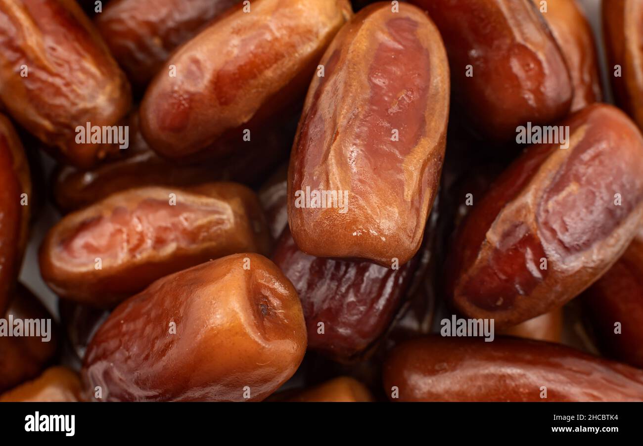 Daten. Getrocknete Früchte. Hintergrund der Daten Nahaufnahme Stockfoto