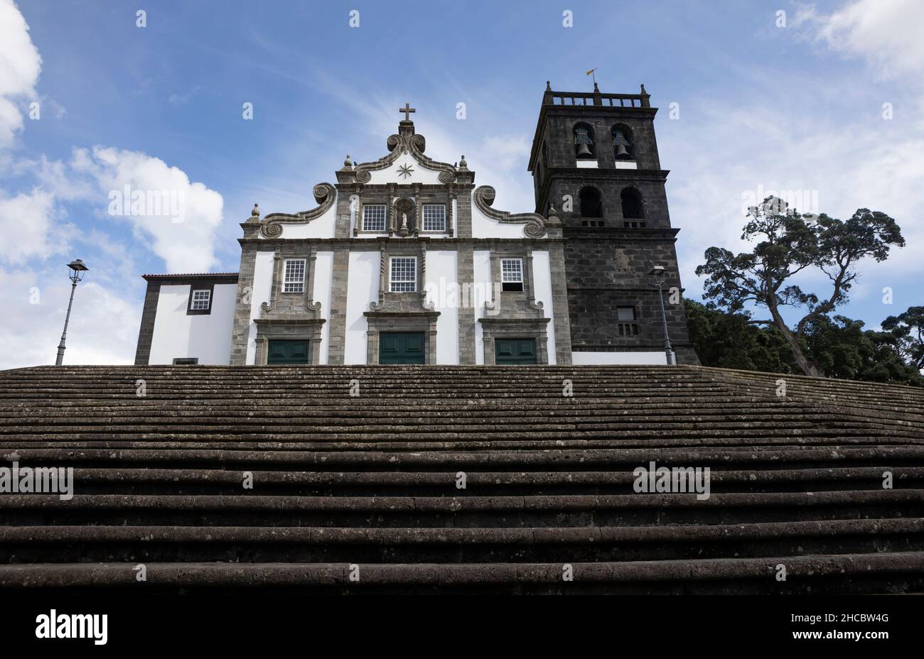Portugal, Azoren, Ribeira Grande, Stufen führen zur Kirche Nossa Senhora da Estrela Stockfoto