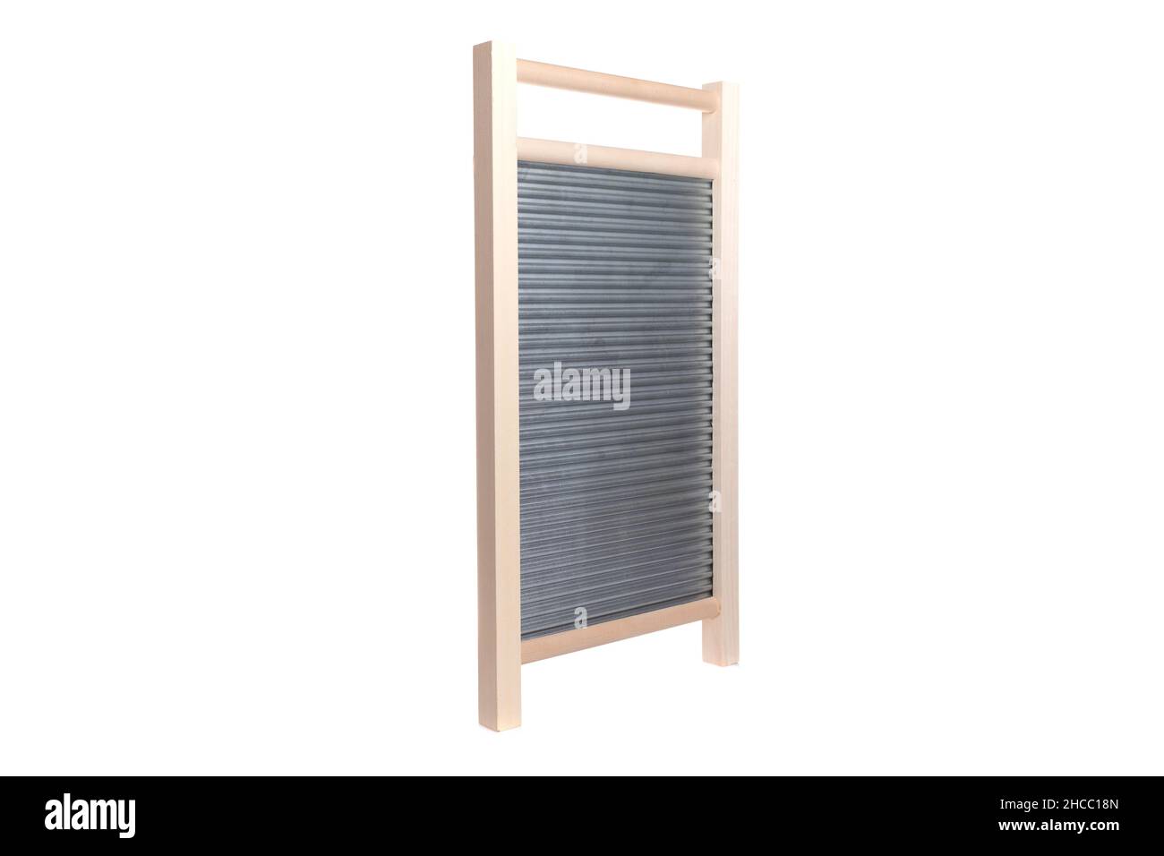 Vintage Metallbrett zum Waschen auf weißem Hintergrund Stockfoto