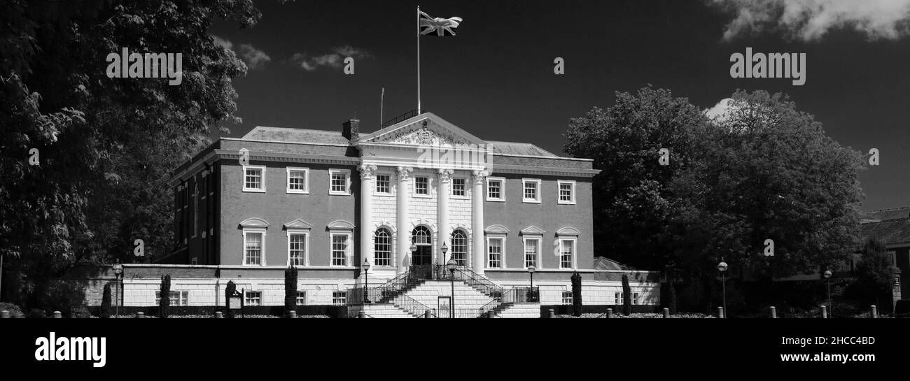 The Golden Gates, Town Hall and Gardens, Warrington Town, Keshire, England, Großbritannien Stockfoto